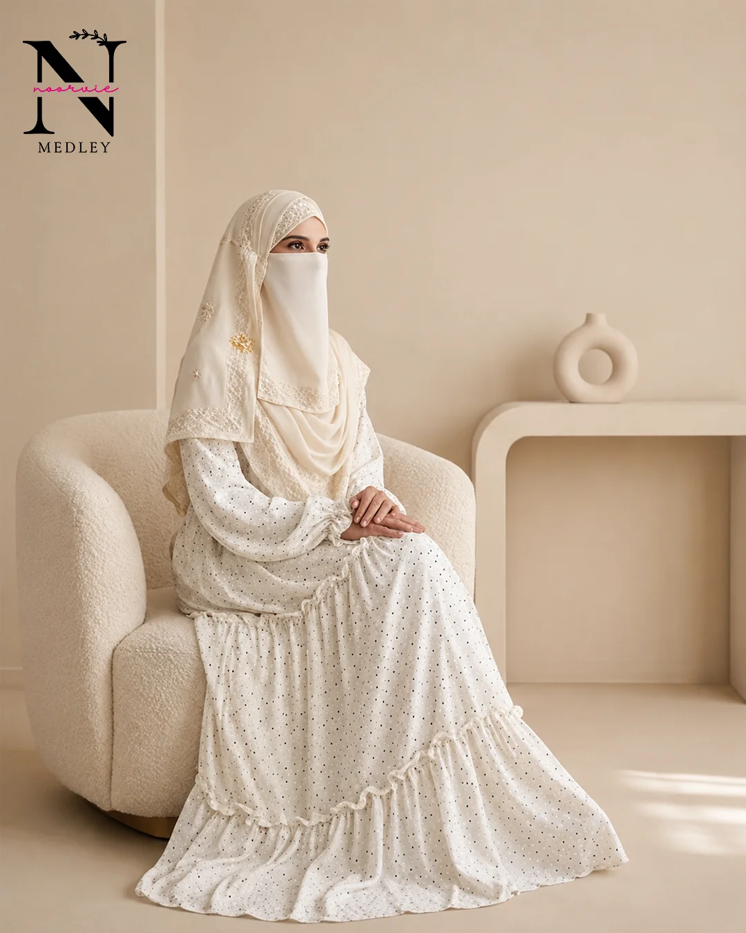Noor-e-Dots Frill Abaya - Image 4